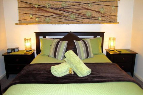 Sunway Farm Bed & Breakfast & Rosebud Cottage - Hervey Bay Accommodation 5