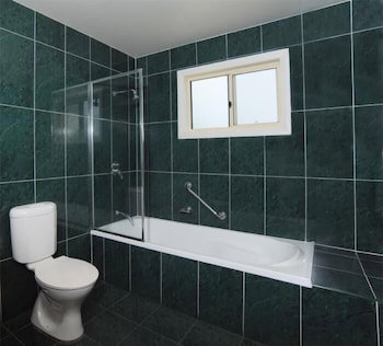 Willows Motel Goulburn - Hervey Bay Accommodation 5