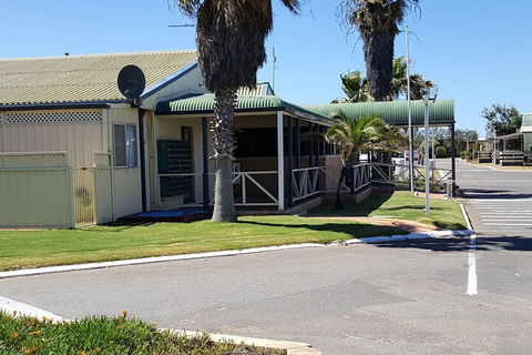 Sunset Beach Holiday Park - Hervey Bay Accommodation 5