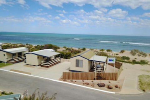 Sunset Beach Holiday Park - Hervey Bay Accommodation 0