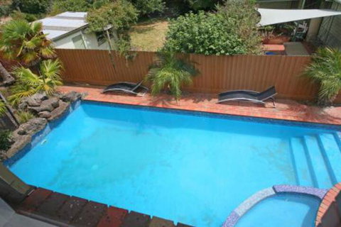 Frankston B & B - Hervey Bay Accommodation 2