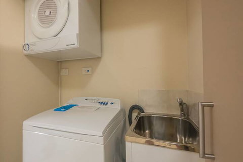 Emerald Inn - Hervey Bay Accommodation 6