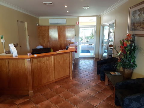 Emerald Explorers Inn - Hervey Bay Accommodation 5
