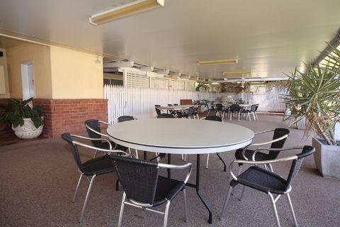 Emerald Explorers Inn - Hervey Bay Accommodation 6