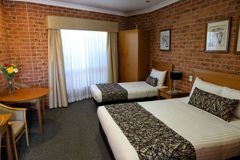 Akuna Motor Inn And Apartments - Tourism Hervey Bay 2