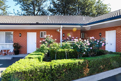 Akuna Motor Inn And Apartments - Tourism Hervey Bay 0