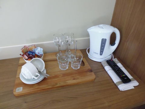 Formby Hotel - Hervey Bay Accommodation 5