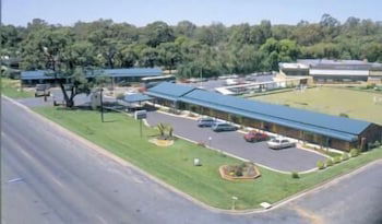 Deniliquin Country Club Motor Inn - Hervey Bay Accommodation 2