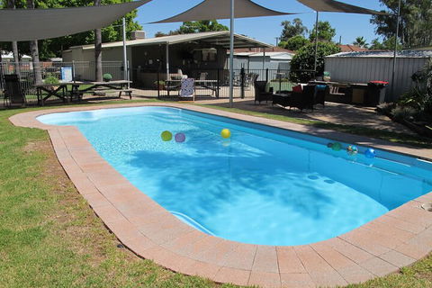 Golfers Lodge Motel - Tourism Hervey Bay 4