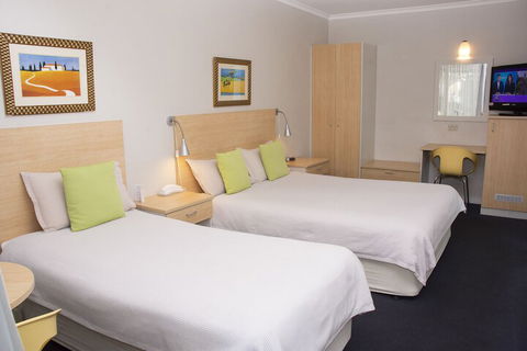 Nebula Motel Cooma - Tourism Hervey Bay 7