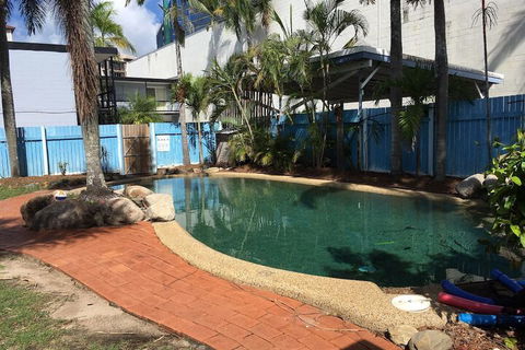 Reef Backpackers - Tourism Hervey Bay 3