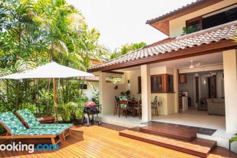 Beachfront Hideaway Port Douglas - Hervey Bay Accommodation 4