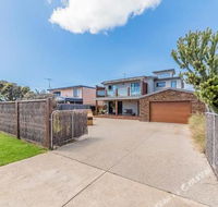 Smiths Beach Paradise - Hervey Bay Accommodation