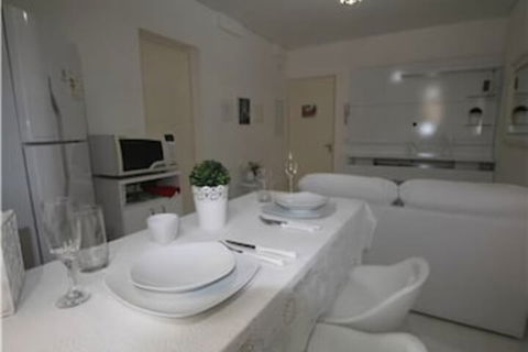 Lotus Boutique Apartments By Peace World - Tourism Hervey Bay 1