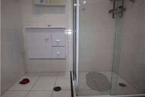 Lotus Boutique Apartments By Peace World - Tourism Hervey Bay 5