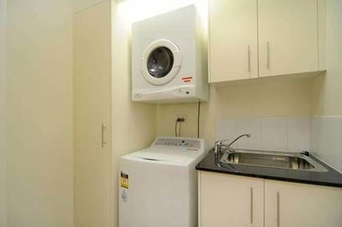 Plantation House 1 Spacious 4 Bedroom House Near Beach WIFI Netflix Telstra TV Playground Pool BBQ - Tourism Hervey Bay 3