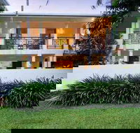 Plantation House 1 Spacious 4 Bedroom House Near Beach WIFI Netflix Telstra TV Playground Pool BBQ - Tourism Hervey Bay