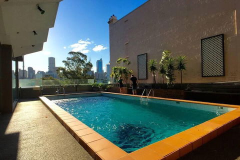 Meticulously Designed Sydney Aptmnt - Tourism Hervey Bay 2