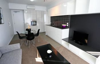 Under The Townsville Sun (694I) - Tourism Hervey Bay 4