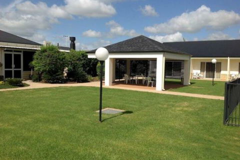 Mas Country Roma Explorers Inn Roma - Hervey Bay Accommodation 0