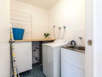 Villa Ellisa Unit 4 / 10 Columbia Close - Hervey Bay Accommodation 6
