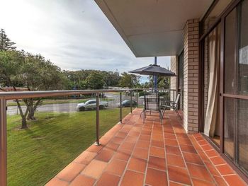 Villa Ellisa Unit 4 / 10 Columbia Close - Hervey Bay Accommodation 2