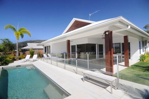 4 Cascade Luxury House On Fairway - Tourism Hervey Bay 2