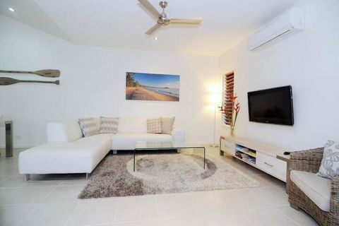 4 Cascade Luxury House On Fairway - Tourism Hervey Bay 3