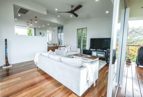Bellevue Airlie Beach - Hervey Bay Accommodation 5
