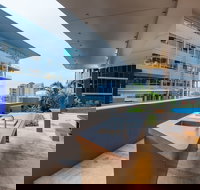 Airtrip Apartment on Manning St