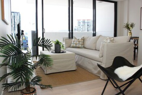 Modern Apartment In Brisbane - Hervey Bay Accommodation 0