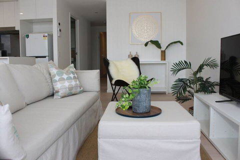 Modern Apartment In Brisbane - Hervey Bay Accommodation 4