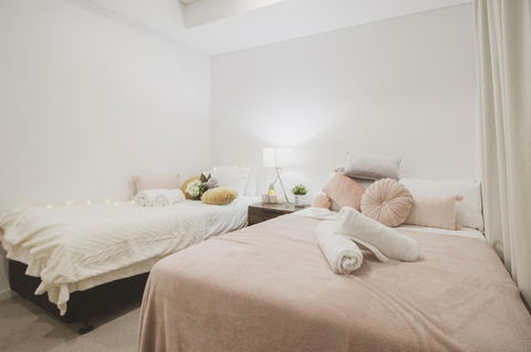 A07-darling Harbour 2 BDR Loft - Tourism Hervey Bay 2