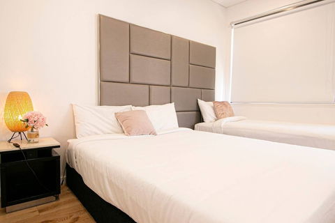 E06-darling Harbour Studio - Tourism Hervey Bay 6