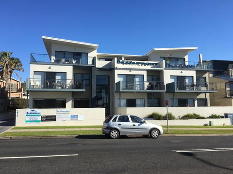 Mollymook Beachfront Penthouse 9 - Hervey Bay Accommodation 3