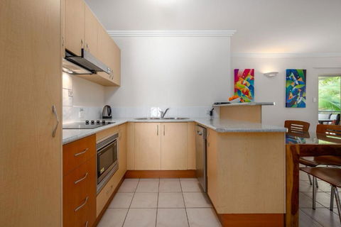 Port Douglas Affordable Accommodation - Tourism Hervey Bay 2