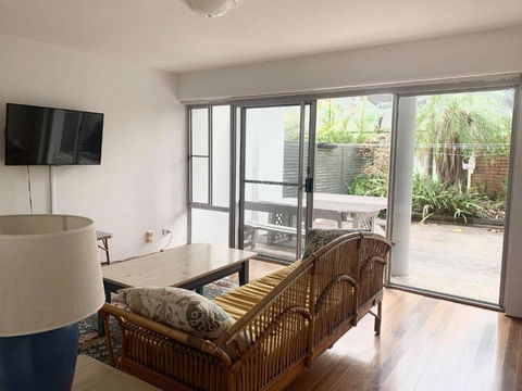 Barefoot 7 / 44 Marine Drive Fabulous Fingal Bay - Hervey Bay Accommodation 2