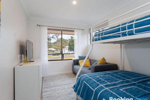 Bay Dream Believer 16 Verona Road Pet Friendly Boat Parking & WIFI - Hervey Bay Accommodation 2