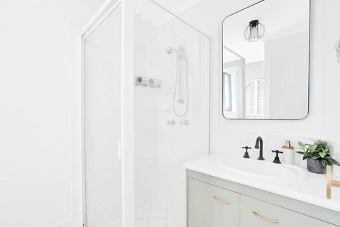 Rainbow Breezes 4 Rainbow Beach Townhouse With Breath Taking Ocean Views To Fraser Island - Tourism Hervey Bay 5