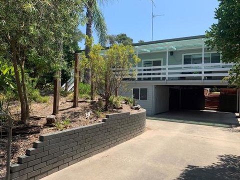 DRIFTAWAY ACROSS FROM SURF BEACH - Tourism Hervey Bay 0