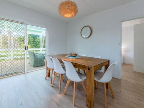 DRIFTAWAY ACROSS FROM SURF BEACH - Tourism Hervey Bay 3