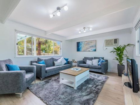 DRIFTAWAY ACROSS FROM SURF BEACH - Tourism Hervey Bay 6