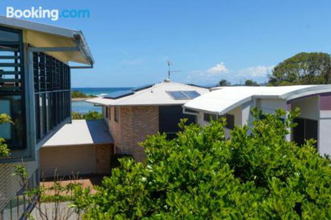 Ballantrae 8 Sawtell NSW - Hervey Bay Accommodation 1