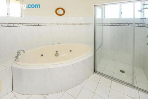 Ballantrae 8 Sawtell NSW - Hervey Bay Accommodation 6