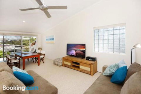 Ballantrae 8 Sawtell NSW - Hervey Bay Accommodation 5