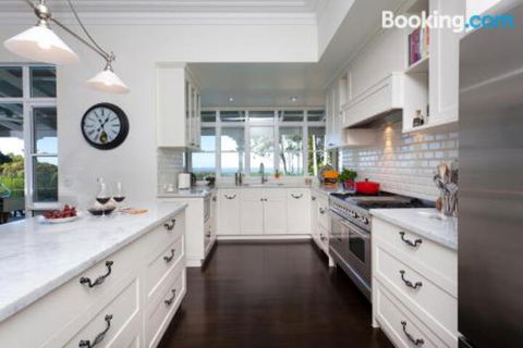 Sunrise At Sanquar Noosa Hinterland - Tourism Hervey Bay 6