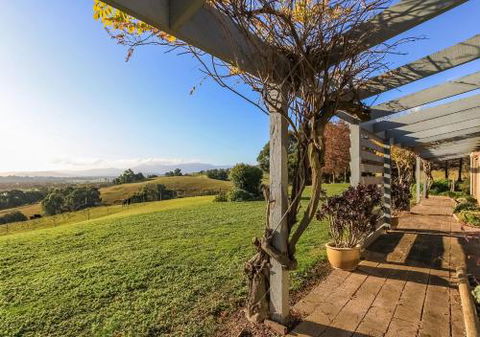 GRACEDALE HILLS HOMESTEAD - Hervey Bay Accommodation 0