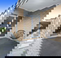 BOUTIQUE STAYS - Gumflower - Hervey Bay Accommodation