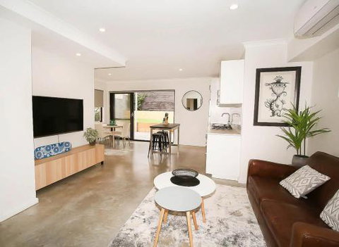 Ashburton Apartment - Hervey Bay Accommodation 6