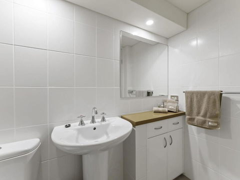 Aqua Shores Studio - Hervey Bay Accommodation 4
